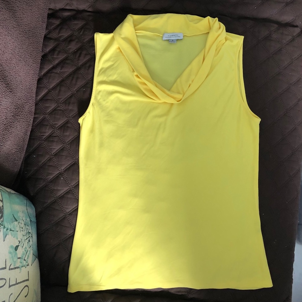 Tahari Top
